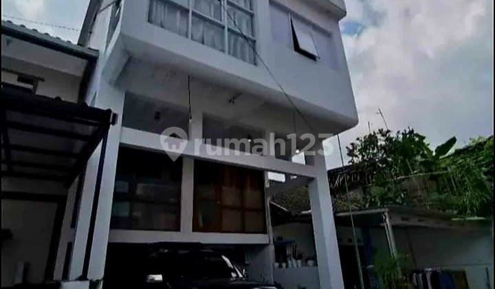 Rumah 3 Lantai Cihanjuang Dekat Sariwangi Bandung