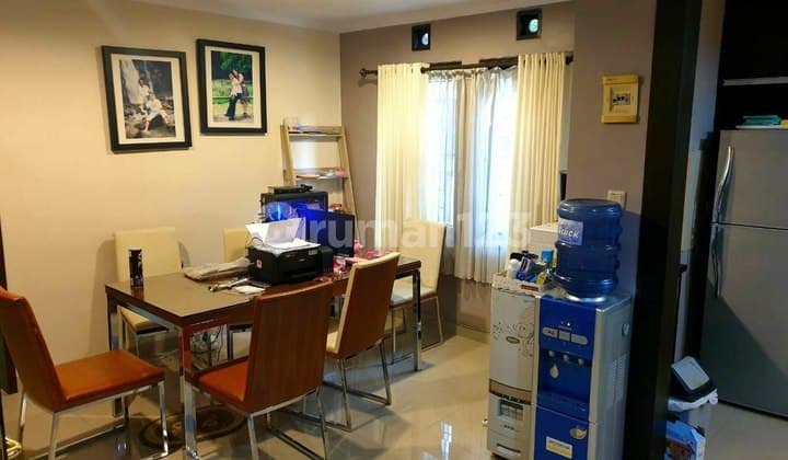 Rumah di Komplek Area Sersan Bajuri Dekat Setiabudi Bandung