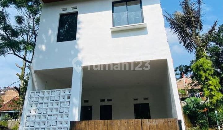 Rumah Akses 1 Mobil Cigadung Wetan Dekat Dago Bandung