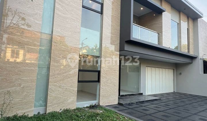 Rumah Mewah Batununggal Dekat Sekolah Aloysius Bandung