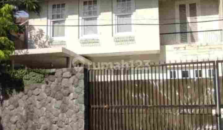RUMAH SIMPANG DARMO PERMAI SELATAN