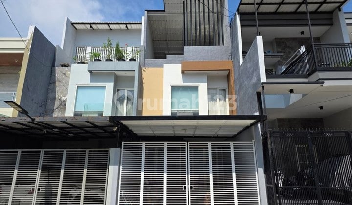 Rumah Babatan Pantai Utara Strategis Siap Huni