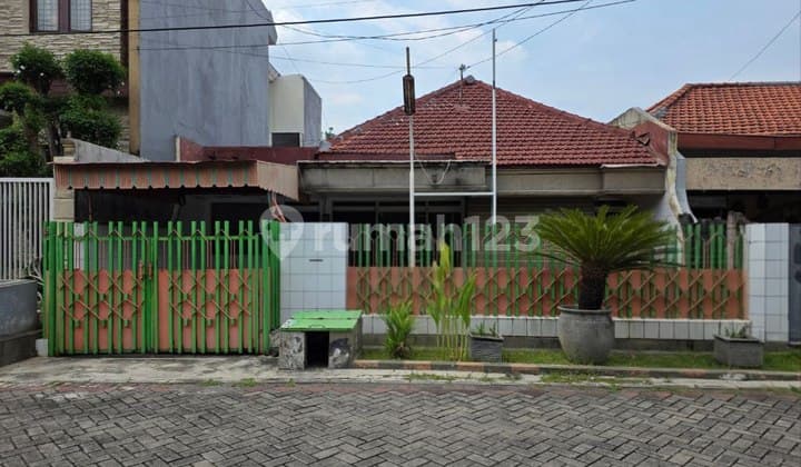 Rumah Manyar Tirtoyoso Strategis Row 3 Mobil