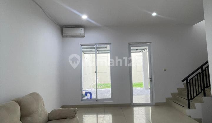 Disewakan Rumah Dua Lantai Siap Huni Buolvard