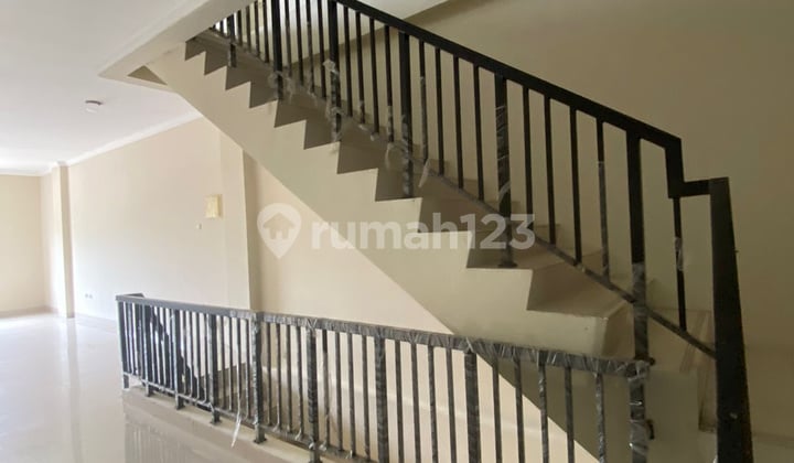 For Rent Cheapest Shophouse Location West Jakarta