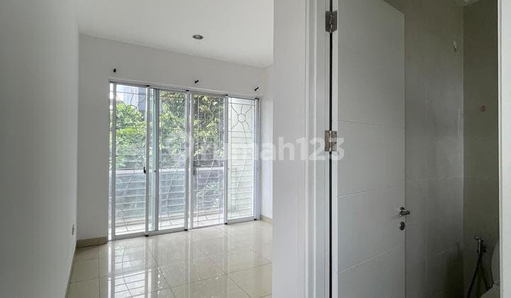 Disewakan Rumah Buolvard Siap Hunii di Green Lake City