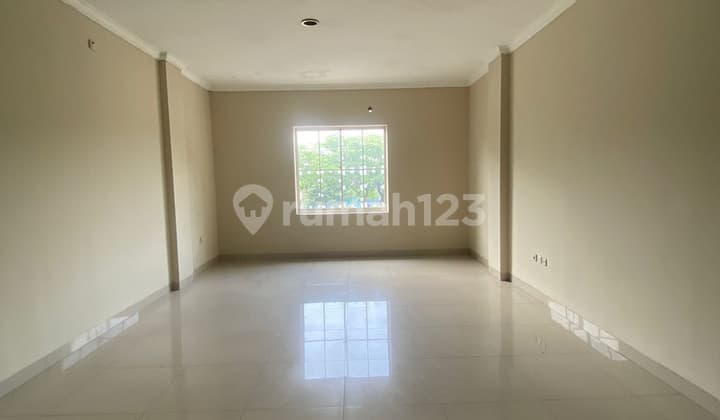 Ruko, 4 Lantai, SHM, Dekat Pusat Perbelanjaan,