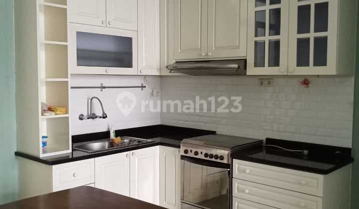 Disewakan Rumah Full Furnish Ready di Green Lake City