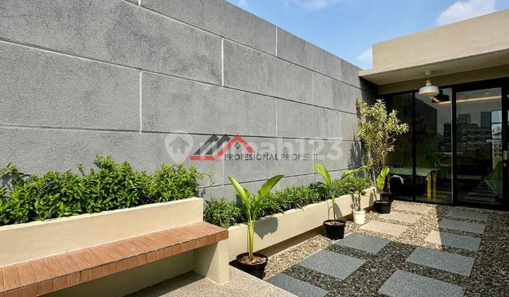 Ruko Mewah Strategis di Jalan Utama Area Kebayoran Baru, Jakarta Selatan