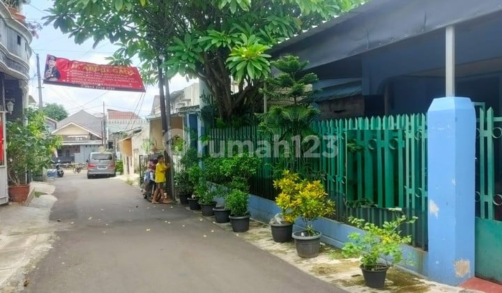 Kawasan Larangan Jl. Ciledug Raya Larangan Tangerang.