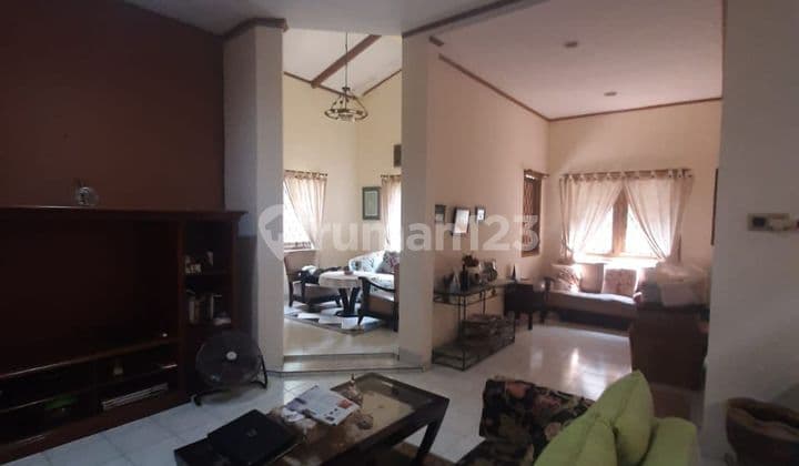 Kawasan Tanah Kusir, hanya 5 Menit ke SMA negeri 47, dekat dengan kantor bank bca dan kolam enang sporty