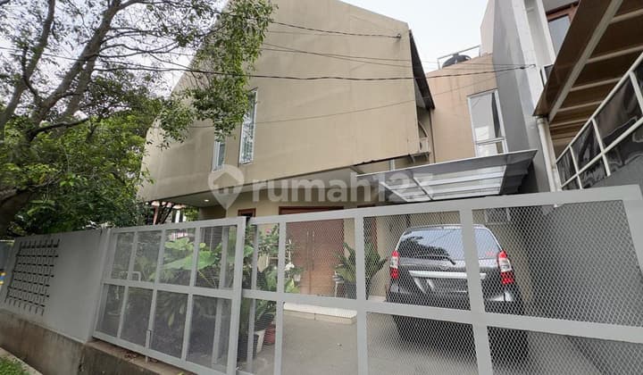 Jual Rumah Minimalis Scandinavian Fully Furnished di Batununggal