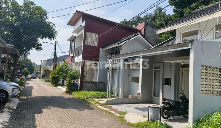 Rumah Siap Huni di Pinus Regency Dekat Margahayu Soekarno Hatta Bandung