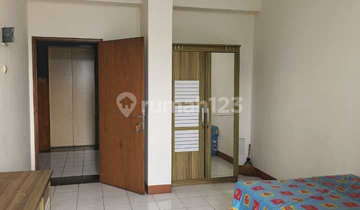 Semi-furnished Gateway Studio Apartment, Ahmad Yani, Cicadas, Bandung.