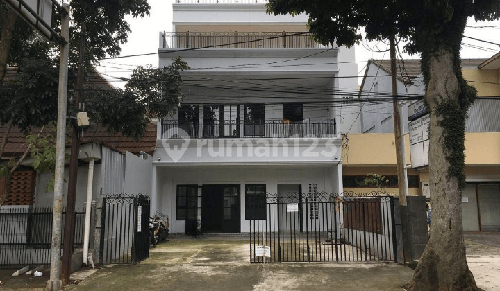 Ruko gress di Sayap riau bandung