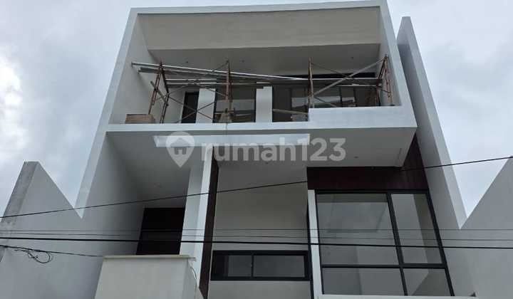 Rumah Brand New Minimalis Citra Garden 5 8X16m2 3 Lantai Full SHM