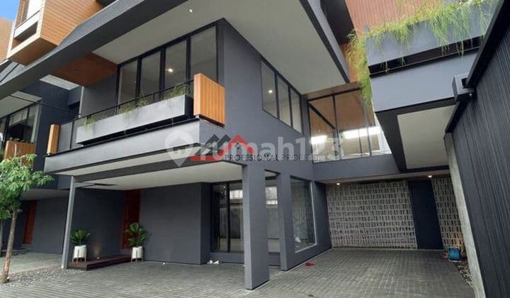 Rumah Bagus Eksklusif Area Dalam Cluster Dekat Kemang Raya