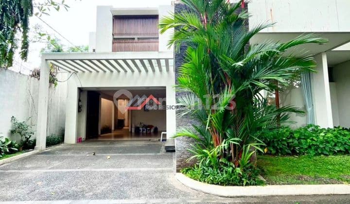 Rumah Bagus Dekat Kemang Raya Lingkungan Tenang di Kemang