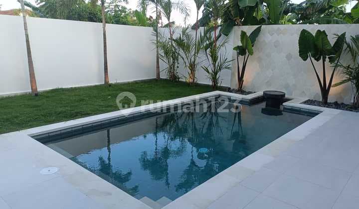 Villa Baru 2 Kamar Tidur 1 Lantai Dekat Cafe 12 Menit ke Pantai Sindu