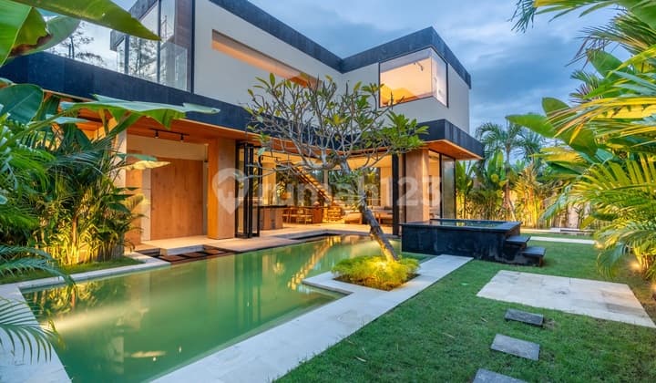 Villa Modern Dengan Sentuhan Bali, Hanya Selangkah Ke Pantai Seseh