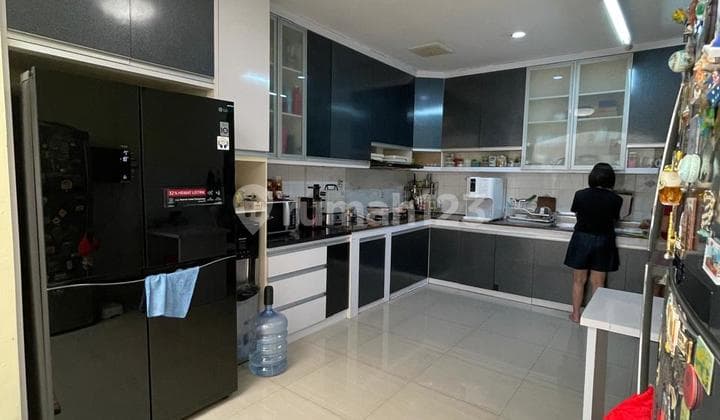 Bebas Banjir, Rumah, 2 Lantai, SHM, bisa KPR