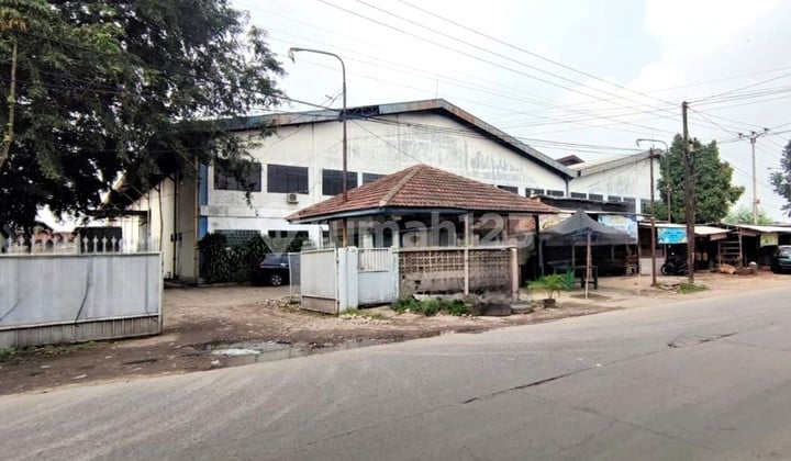 Gudang Pabrik Strategis Dekat Jalan Raya Teuku Umar Cibitung