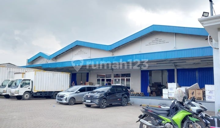 Gudang Strategis Jalan Raya Bekasi Cakung Barat Jakarta Timur
