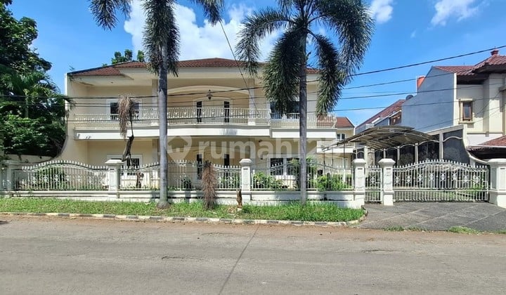 Rumah dan Tanah Luas Perumahan Taman Laguna Cibubur