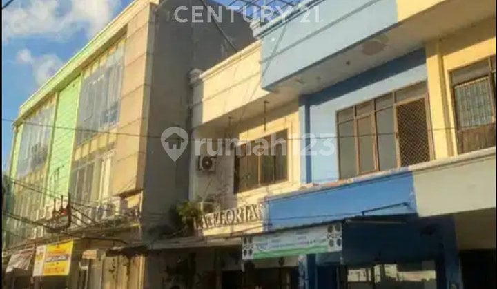 SHOPHOUSE NEAR BINUS UNIVERSITY KEMANGGISAN VERY STRATEGIC