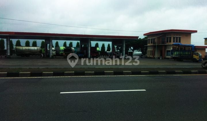 Pom Bensin 8 Dispenser di Weleri Kendal