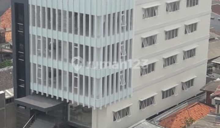 NEW 5 1/2 STORY BUILDING ON JL PRAMUKA EAST JAKARTA