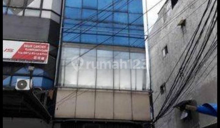 Ruko Balap Sepeda 4 Lantai Hadapi Barat/ Selatan