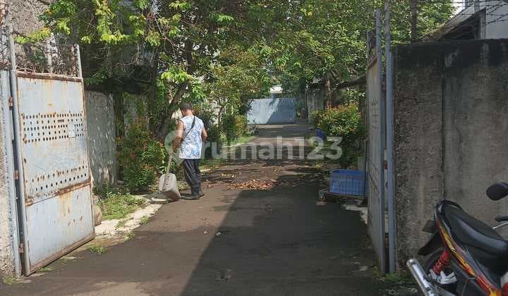 Dijual Ruang Usaha dan Bangunan Pondok Bambu