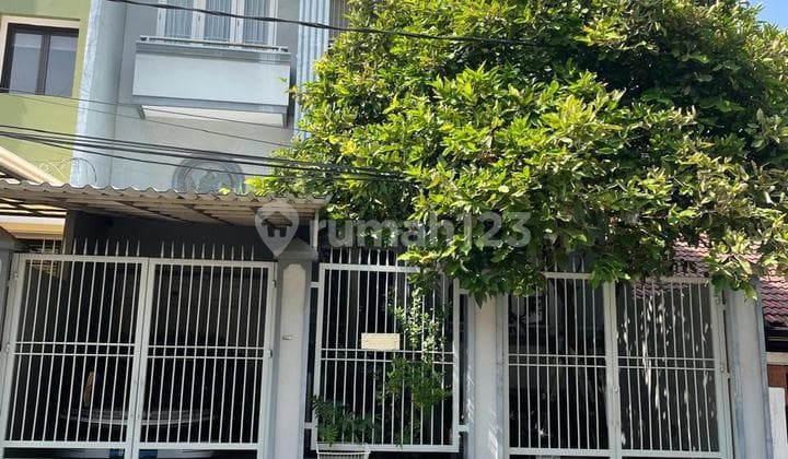 For Sale House in Kelapa Nias (Wide Road for 3 Cars)