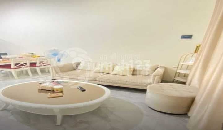 Rumah Full Furnish 2 Lantai Di Taman Kopo Indah