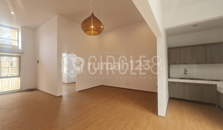 Rumah bagus di Kluster Mayangkarsa, Kota Baru Parahyangan