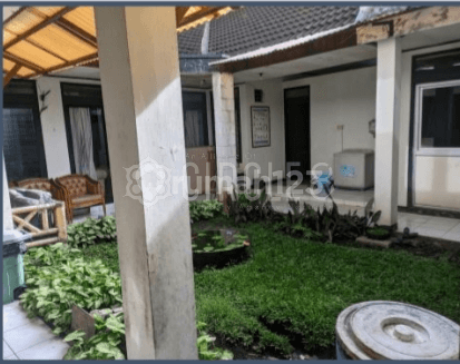 A 2-Story Serene and Comfortable House in the Raa Martanegara Area