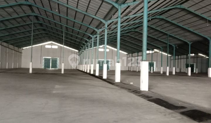 Warehouse for rent in Romokalisari, Surabaya, East Java. Warehouse for rent in Romokalisari, Surabaya, East Java.
