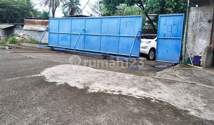 Ready-to-Use Warehouse Suitable for Industry Strategic Location Near Several Toll Gates