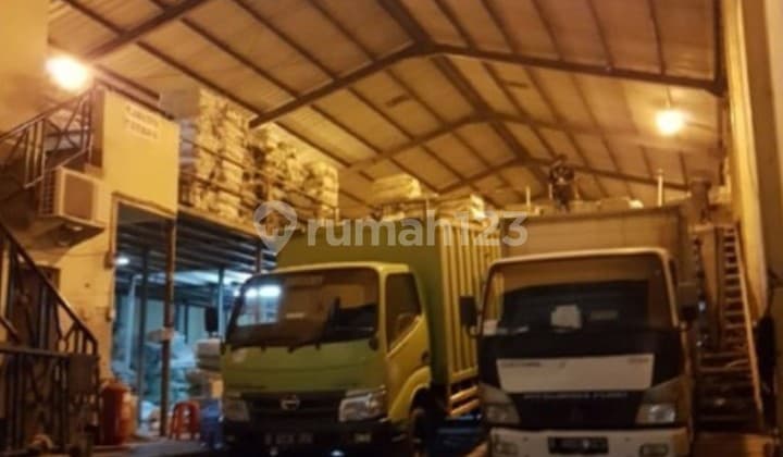Gudang strategis dekat pusat kota,pintul tol dan pelabuhan Sunda kelapa