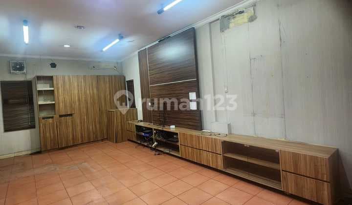 Gudang Siap Pakai Lokasi Didalan Kawasan Pergudangan