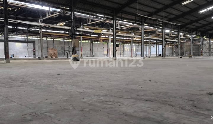 Gudang Siap Pakai Lokasi Strategis Dekat Jakarta dan Bandara
