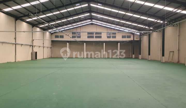 For Rent Ready-to-Use Warehouse 1100M2 Area, Main Roadside Location Sepatan Tangerang