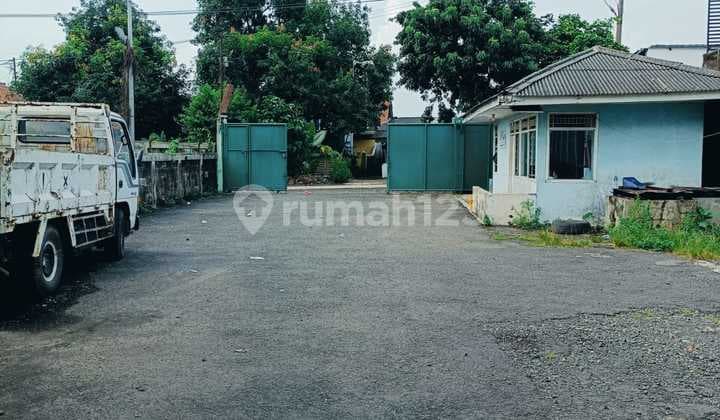 Pabrik di Jalan Raya Gunung Putri, Bogor 1.800 m Bagus HGB