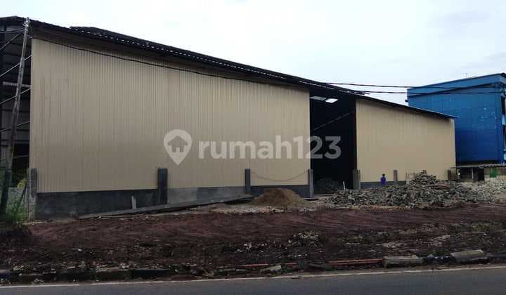Warehouse Hook 1700Meter PDAM Water in Kebon Jeruk, West Jakarta