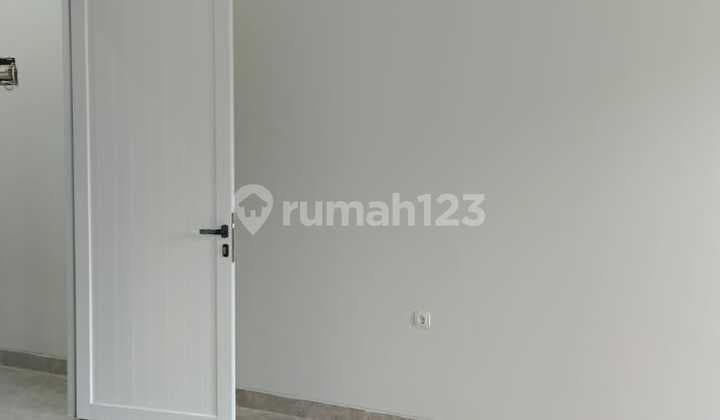 Siap Huni, Rumah, 4 Lantai, SHM, Bebas Banjir di Citra Garden 3