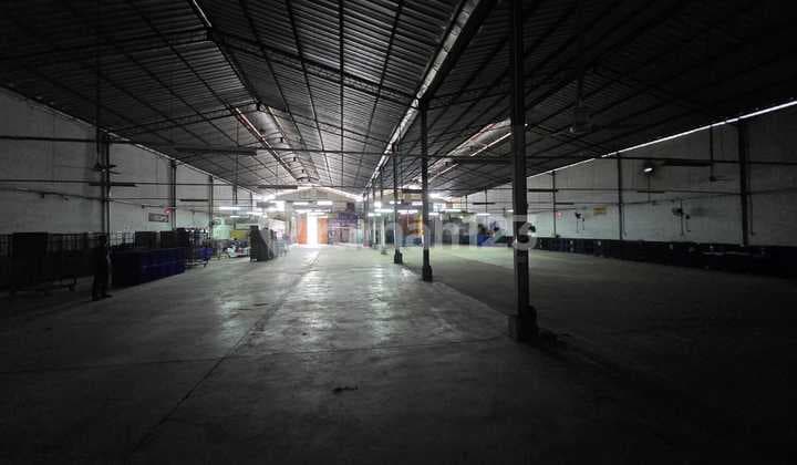 Near Toll Access, Warehouse, Ready to Occupy 1500 Meters in Tegal Alur Kamal