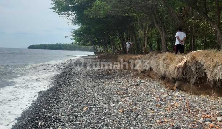 Beachfront Land in Les Village Buleleng Bali