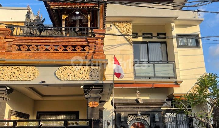 Buc Rumah 2 Lantai Modern Minimalis di Kebo Iwa Denpasar