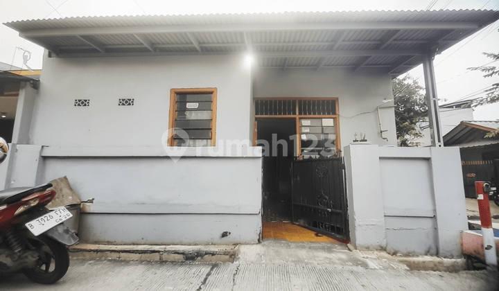 Rumah Hook Luas Cocok Untuk Kostan Dekat Stasiun Bekasi Timur